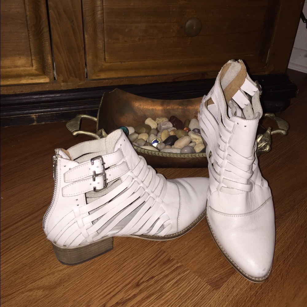 COPY - Bootie - Picture 2 of 2